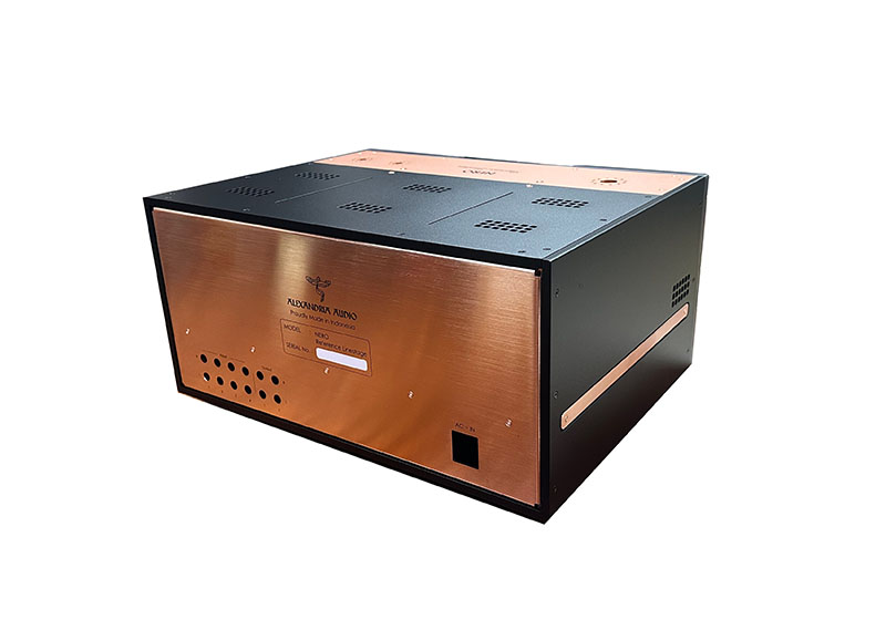 鈑金機箱加工過程中,如何避免設計誤差?